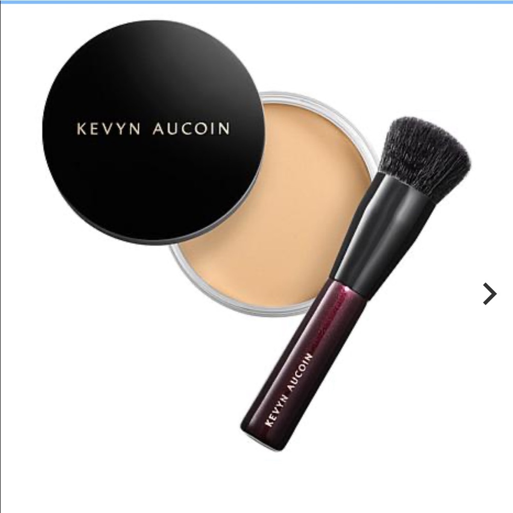 Kevyn Aucoin The Balm Foundation Brush